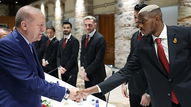 Cumhurbaşkanı Erdoğan, Şampiyon Galatasaray'ı Kabul Etti: Beştepe'de Özel Görüşme