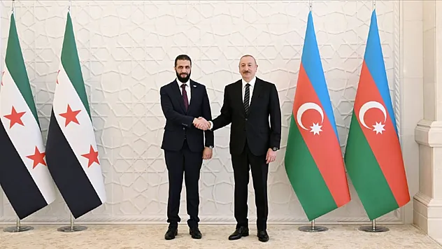 Cumhurbaşkanı Şara, Azerbaycan'a geldi