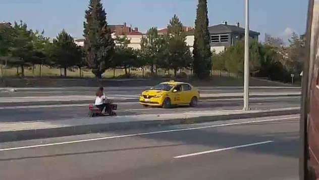 D-110 karayolunda korkutan anlar çocuk ters yönde bisiklet sürdü