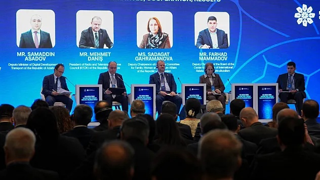 Daniş'ten Bakü'de Dijital Vatan vurgusu