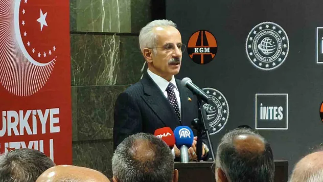 'Demiryolu Ağını 2053'te 28 Bin 500 Kilometreye Çıkaracağız'