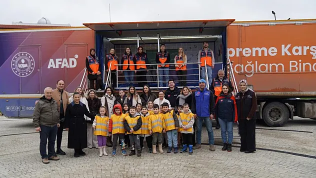 Deprem Simülasyon Tırı bu seferde Atakum'da