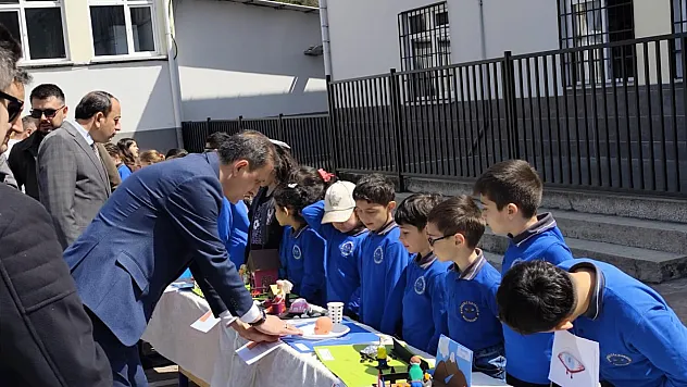 Deyimler ve atasözleri maketlerle hayat buldu