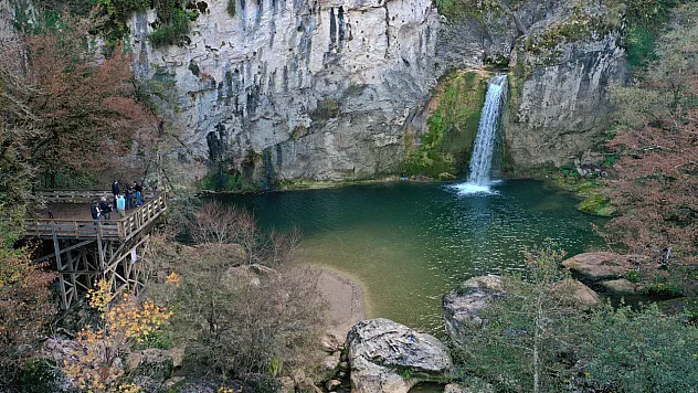 Doğa harikası Pınarbaşı turist akınına uğradı