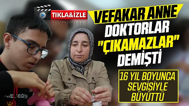 Doktorların yaşamaz dediği ikizlerini hayata hazırlıyor