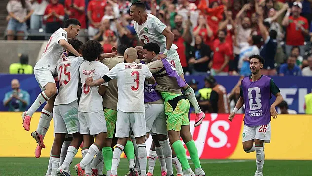 Dünya Kupası'nda çeyrek final biletini cebine koyan ilk takım Fas oldu