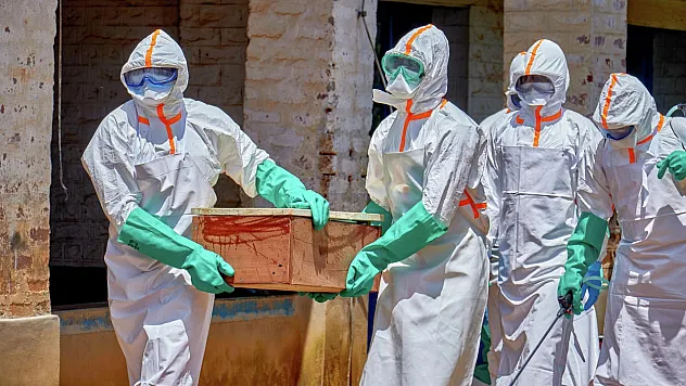 Dünya Sağlık Örgütü'nden Korkutan Ebola Raporu: Yakalanan Her 10 Kişiden 5'i Ölüyor!