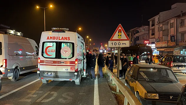 Düzce'de otomobille çarpışan motosiklet sürücüsü yaralandı