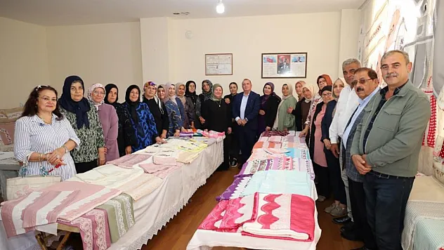 El emeği ürünler ziyaretçilerden tam not aldı