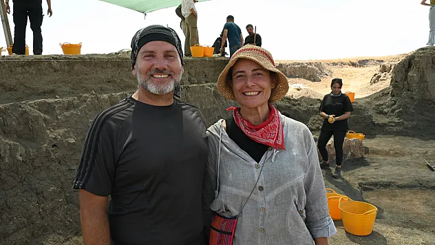 Emekli çiftin arkeoloji tutkusu