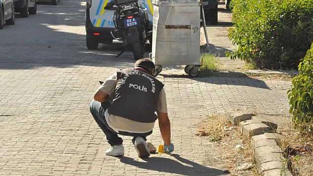 Emekli Polis Komşularına Kurşun Yağdırdı: 3 Yaralı