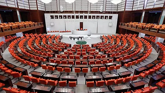 Emeklilere ÖTV'siz araç iddiası gündemde: Meclis'ten geçti mi?