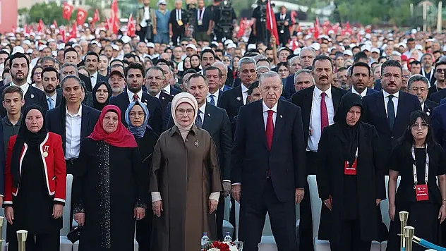 Emine Erdoğan'dan '10. Yılında 15 Temmuz: İrade Bizim, Zafer Bizim' programına ilişkin paylaşım