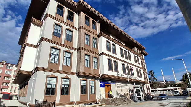 Emniyet Yeni Hükümet Konağında