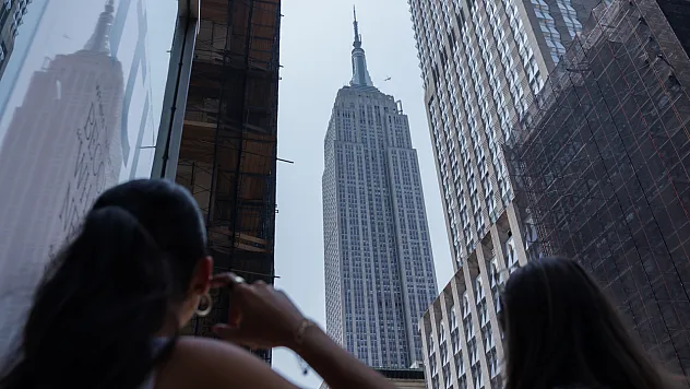 Empire State'in tepesinde tehlikeli evlilik teklifi: Rus çift gözaltına alındı