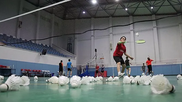 Erzincan badmintonda Türkiye'nin lokomotif kentleri arasında
