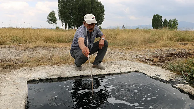 Erzurum'da 50 yıllık kuyudan çıkan su merak uyandırıyor
