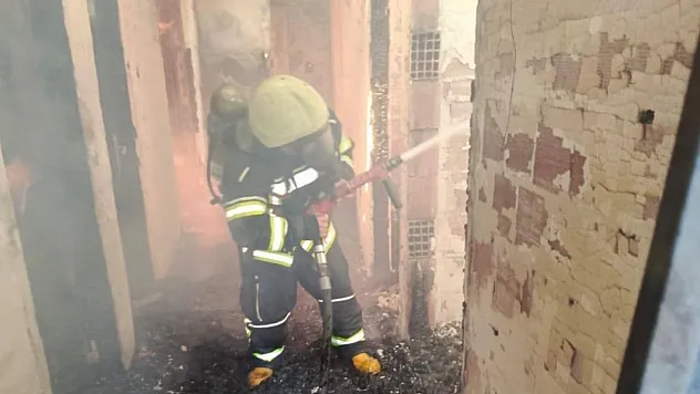 Erzurum'da Ev Yangını Çevreye Yayılmadan söndürüldü