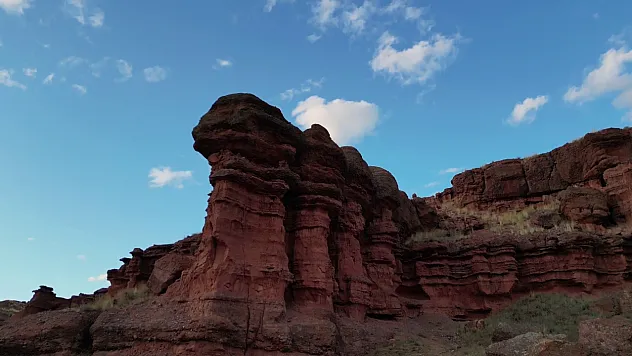 Erzurum'un 'Kırmızı Periler Diyarı' ziyaretçilerini büyülüyor