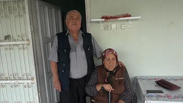 Eşinin 60 basamaklık çilesine son vermek için kendi asansörünü yaptı