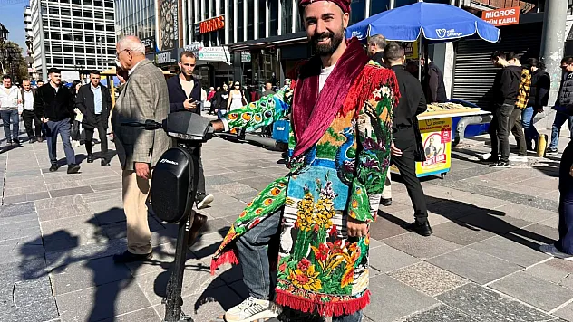 Eski duvar halılarıyla modaya yön veriyor