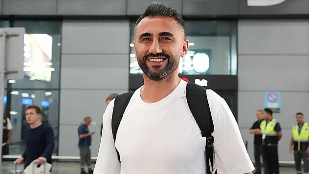 Eyüpspor Selçuk Şahin ile 3 yıllık sözleşme imzalandı