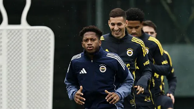 Fenerbahçe, derbi hazırlıklarına başladı