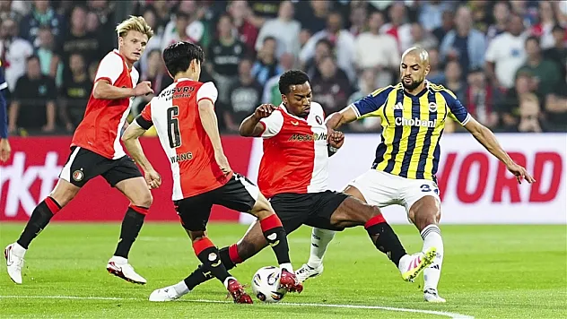 Fenerbahçe, Feyenoord karşısında tur arayacak