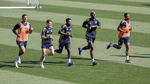 Fenerbahçe, kuvvet ve dayanıklılık idmanı yaptı