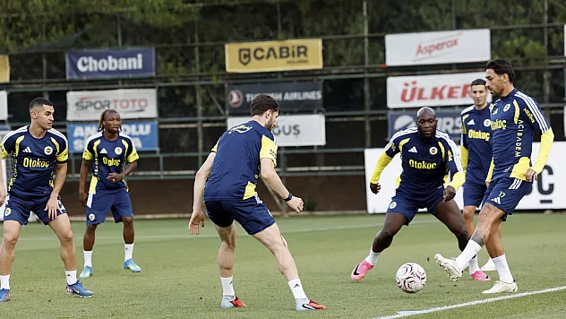 Fenerbahçe Samsunspor deplasmanına hazırlanıyor