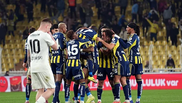Fenerbahçe seriyi bozmadı! Üst üste 12. kez mağlup etti