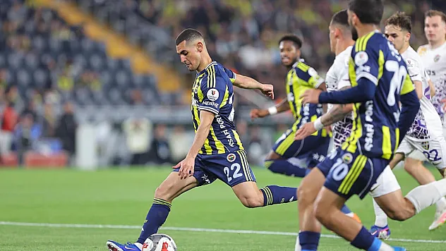 Fenerbahçe sezonu beraberlikle kapattı