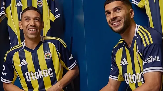 Fenerbahçe yeni sezon formalarını tanıttı