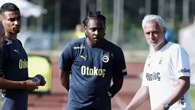 Fenerbahçeli yıldıza hırsızlık şoku!