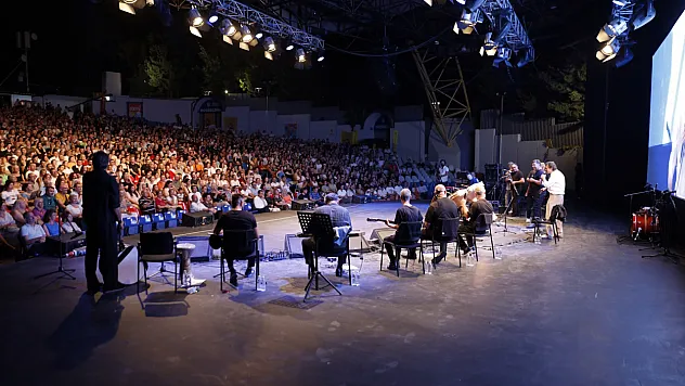 Festivalde Balkan rüzgârı
