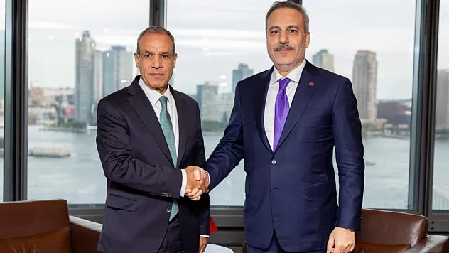Fidan, Mısır Dışişleri Bakanı Abdelatty ile bir araya geldi