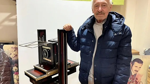 Fotoğrafçılık mesleğini 53 yıldır sürdürüyor