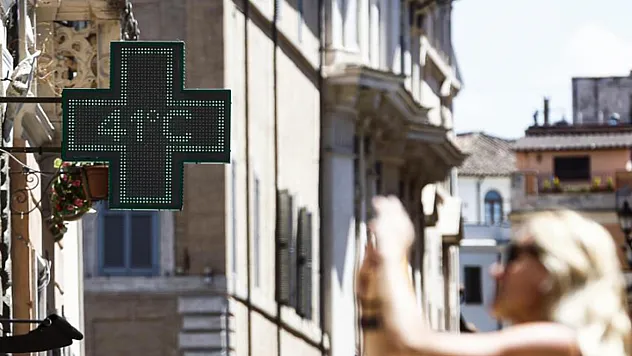 Fransa'da 16 bölgede kırmızı alarm verildi