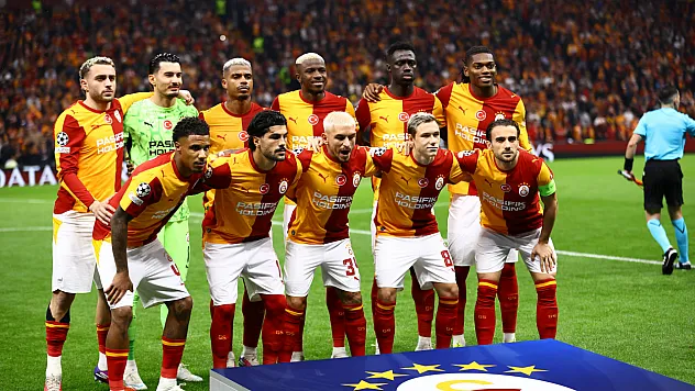 Galatasaray, Barcelona karşısına 3 değişiklikle çıktı