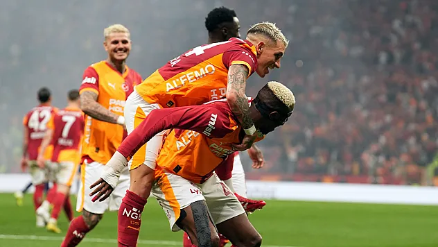 Galatasaray evindeki yenilmezlik serisini sürdürdü