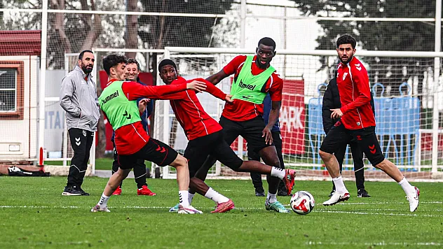 Galatasaray Mesaisi Sürüyor