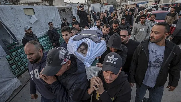 Gazze'deki toplam can kaybı 72 bin 328'e yükseldi