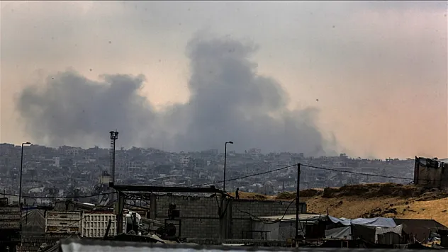 Gazze Şeridi'nin çeşitli bölgelerine saldırı
