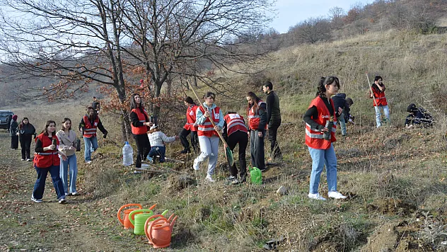 Genç Kızılay'dan Doğaya Nefes