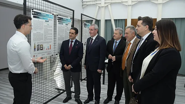 Gençler uluslararası fırsatlarda buluşuyor