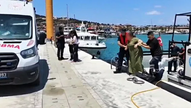 Gezi teknesinde rahatsızlandı