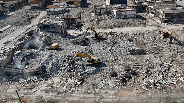 Gülsan sanayi sitesi'nde yıkımlar devam ediyor