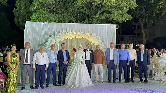 Hakim çift İznik'te dünya evine girdi