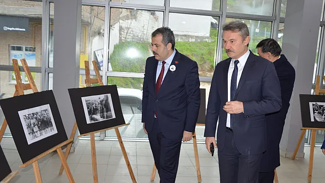 Havza'da Çanakkale Deniz Zaferi fotoğraf sergisi
