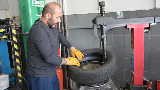 Havza'da lastik değişim yoğunluğu başladı